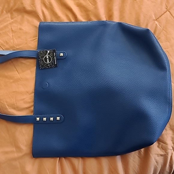 Reversible tote - Picture 1 of 4